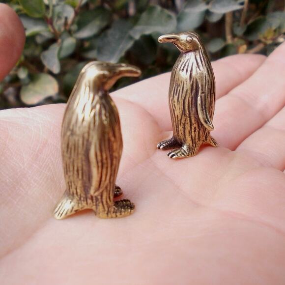 New Tiny Brass Penguin - Picture 6 of 7